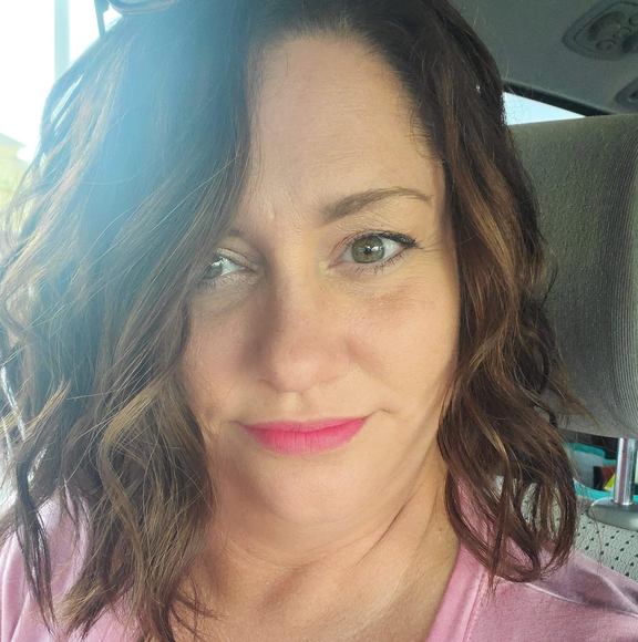 Meet your Posher, Michelle - Picture 1 of 1